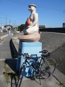 布土海岸のかっぱ像